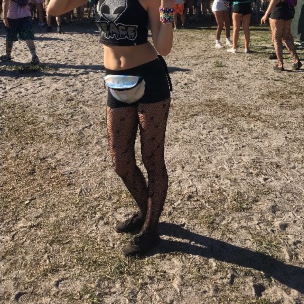 New never used holographic Fanny pack - Picture 3 of 5